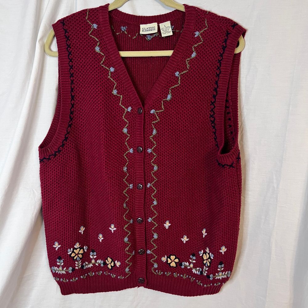 Classic Editions vintage red knit sweater vest embroidered flowers button  Large
